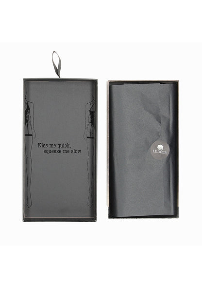 Le Désir - Metis XVI - Body with Garters Crossed