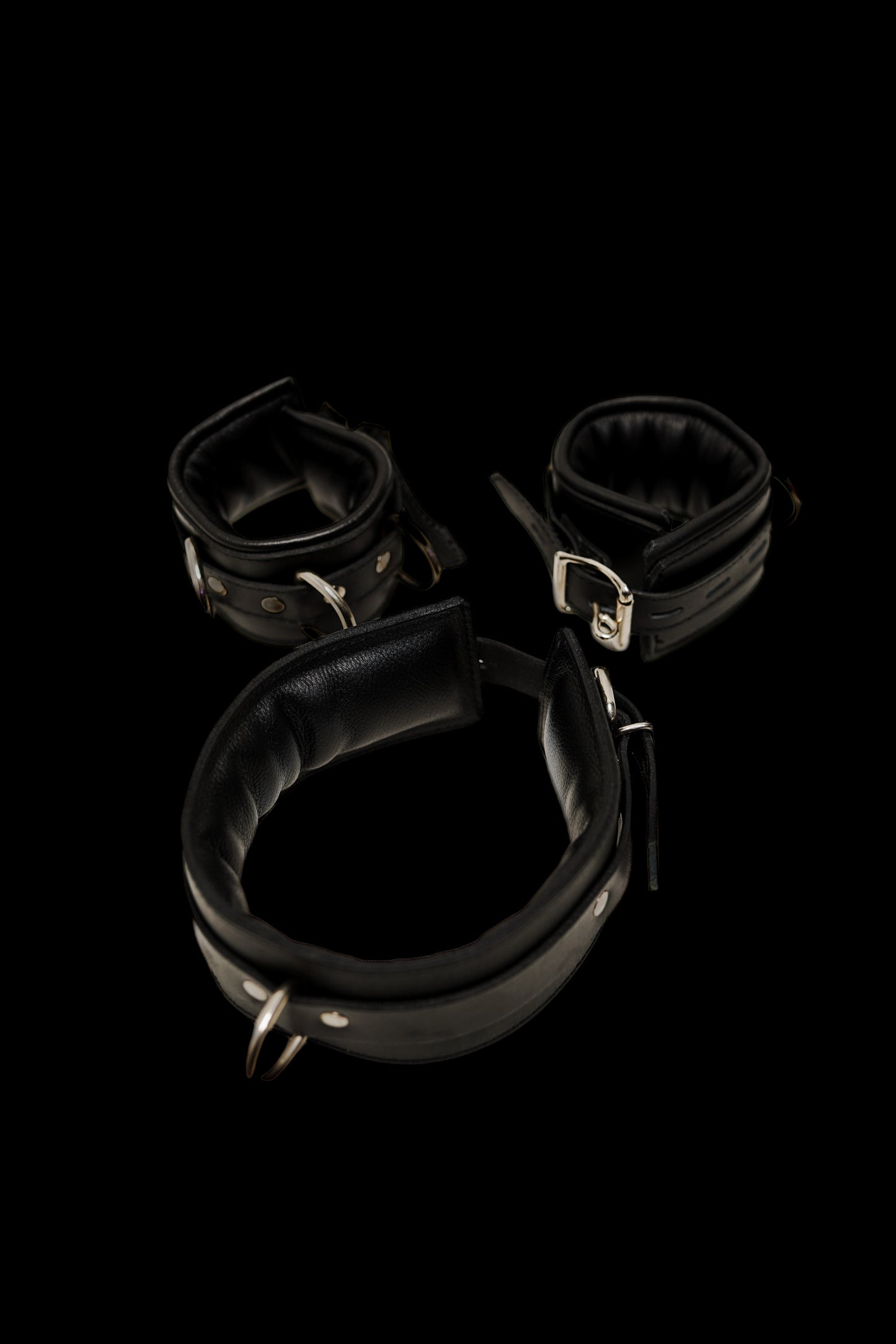 leather handcuffs