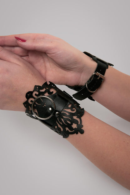 Leather Hand Cuffs Lucy